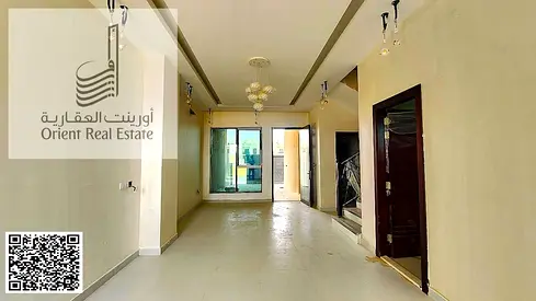 تاون هاوس للبيع بالحليو2 التاون هاوس عباره عن  ارضي+اول+ رووف مع مجلس وصاله 3 غرف ماستر ومطبخ كبير وغرفه خادمه وباركينج