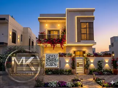 5 master bedrooms, ready to move in. Price includes electricity & water.