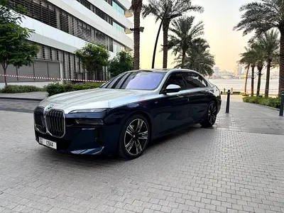 BMW 735i 2023 GCC | Bowers  Wilkins | Theatre Screen | Warranty 2028 | AGMC