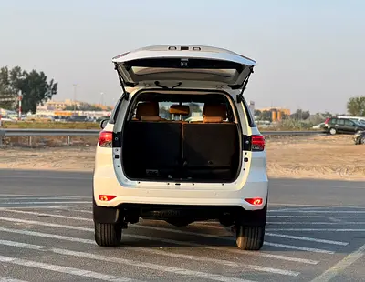 2022 Toyota FORTUNER 照片 7