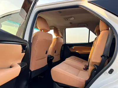 2022 Toyota FORTUNER 照片 16
