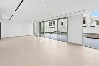 Modern Style | Standalone Villa | Skyline View