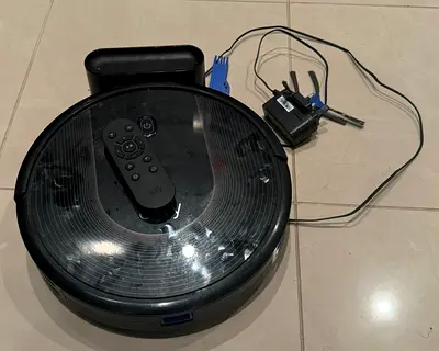 eufy BoostIQ RoboVac 30 – Robot Vacuum (Needs Battery Replacement)