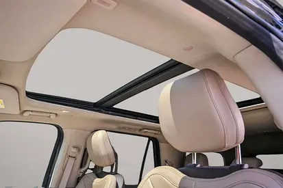 صورة 12 لـ 2022 Lincoln NAVIGATOR