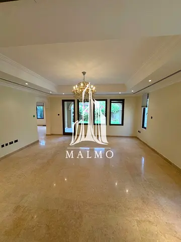 Brand new villa with Luxury Finishing Corner Unit