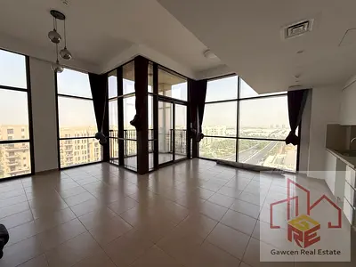 مساحة واسعة | سقف مرتفع | إطلالة رائعة | شاغرة قريباً