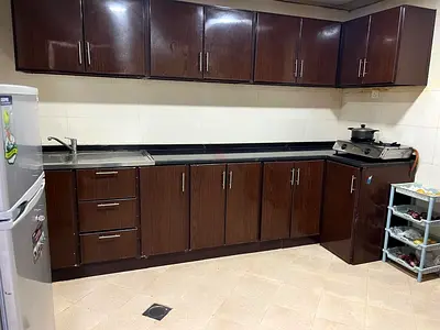 EXECUTIVE LADIES BEDSPACE PILISH BUILDING UMM AL QUWAIN