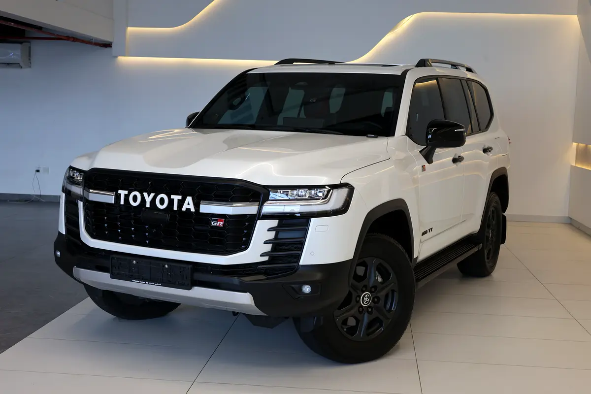 Toyota Land Cruiser 2025 — photo 1 of 20