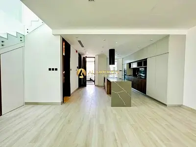 Unfurnished 4BR| Prime location| Ready To Move
