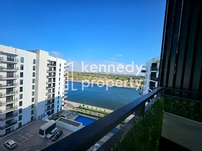Stylish Apartment | Canal View | Spacious Design