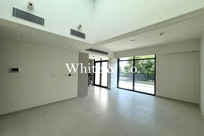 Vacant Now | Middle Unit | Good Location