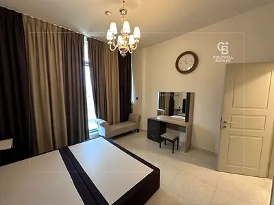 Fully Furnished 2BR | Facing Spinneys | 1,554 Sqft