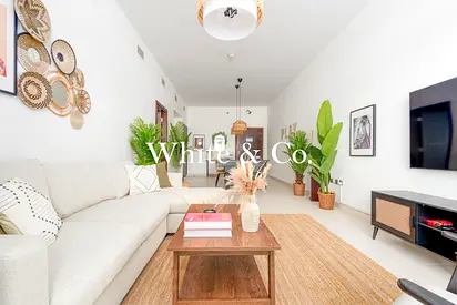 Upgraded | Fully Furnished | Beach Access