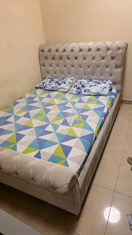 King Size Doublecot Bed with Spring Mattress