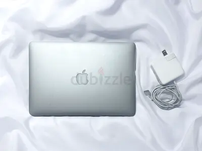 Macbook Air 13 inch 2017 i7 8GB