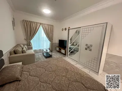 افخم وارقى استوديو مفروش بالكامل فرش جديد راقى جدا مع جم ومسبح وموقف سيارة خاص داخل الابراج