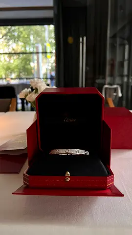 Cartier love bracelet classic model paved,10 diamonds