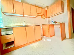 Hot offer Only for Families One bhk cheap price close hall with 2 washroom central ac and central ga