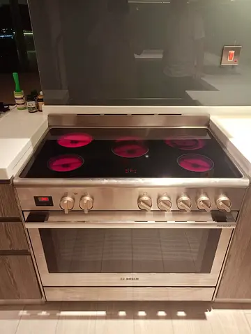 BOSCH Series 8 Model 5 Hobs Full Electric Ceramic Cooker Range Size 90×60 cm