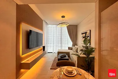 Fully Furnished 1br + Study | Stylish Interior
