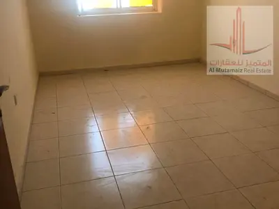 فرصة ذهبية للشركات سكن عمال للإيجار في الصناعية 2 عدد كبير من الغرف وموقع ممتاز