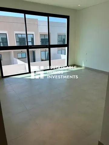 Immediate Move In | Corner Unit | Prime Spot