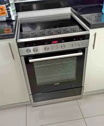 Stainless Steel Cooking Oven with Induction Cooktop