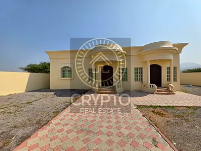 فيلا 3 غرف نوم وصالة للإيجار في الغوب