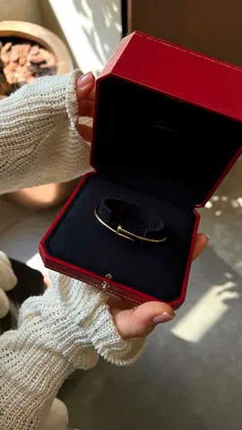 Cartier juste un clou bracelet small model,diamonds