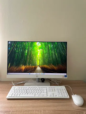 For Sale!!! Used HP All-in-One Desktop – Intel Core i7-1355U / 1TB SSD / 16GB