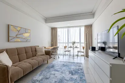 Fully furnished | Studio | Community views
