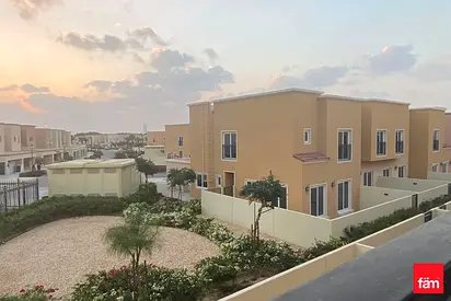 Single Row| 3 Beds |Central AC |Maid Room