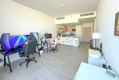 Vacant on Transfer | Modern | Low Rise