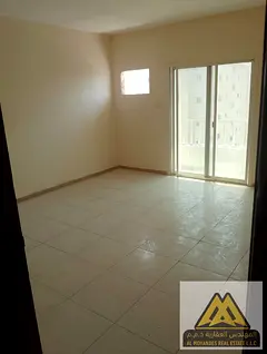 Largest spaces, excellent location, separate kitchen, family building only, free maintenance by the