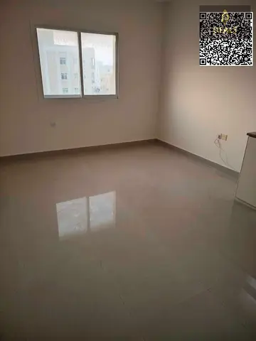 استديو لقطة في العالية – ثاني ساكن | إطلالة مباشرة على شارع محمد بن زايد | بناية نظيفة جدًا