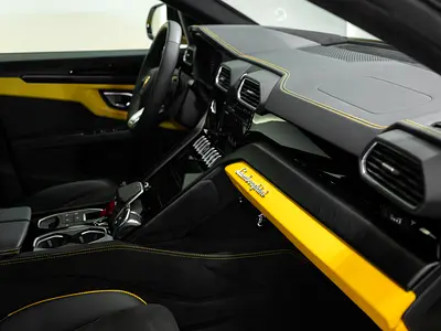 صورة مصغرة 7 لـ 2024 Lamborghini URUS