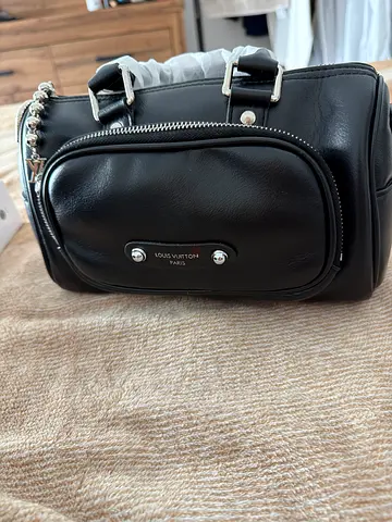 Stylish Black Handbag