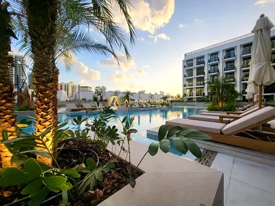 Distress Deal | Lowest Price Studio | Chiller Free