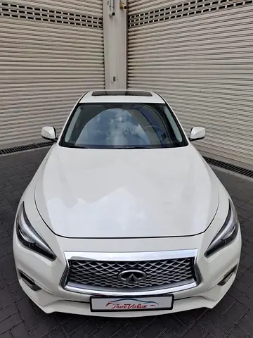 2021 Infiniti Q50 照片 2