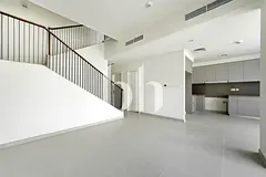 End Unit | Large Plot Size | Modern Finishes
