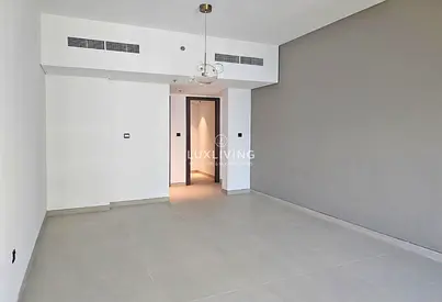 Must See Unit I Best Layout I Ready to Move-in