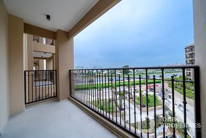 BRAND NEW | MODERN LIVING | SKYLINE VIEW