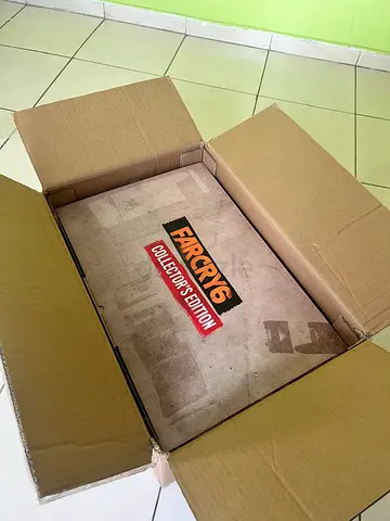 Far Cry 6 Collector’s Edition Flamethrower Replica – Unused, Full Set