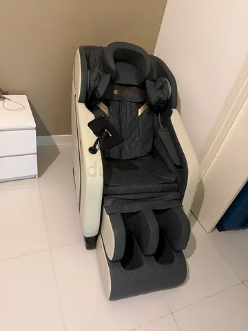 Used Luxury Massage Chair for Relaxation