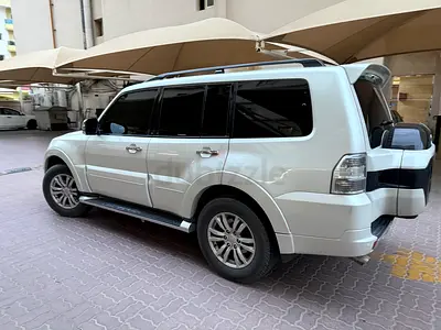 MITSUBISHI PEJERO GLS 3.8 PLATINUM EDITION at Al Nadha 2,Dubai
