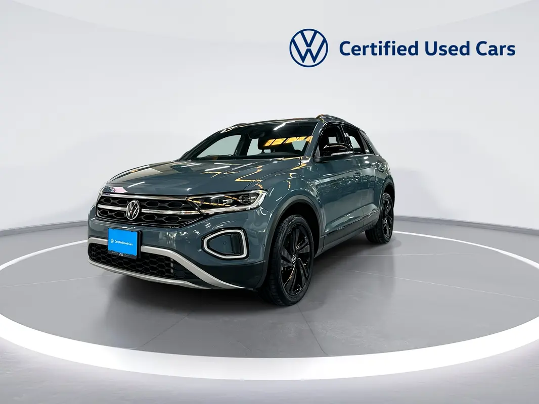 Volkswagen T-Roc 2025 — photo 1 of 12