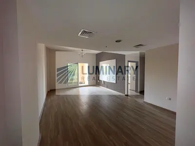 2 BR Apt well maintained with Balcony and wardrobes open view spacious Layout