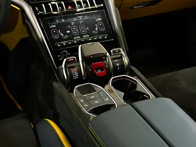 صورة مصغرة 13 لـ 2024 Lamborghini URUS