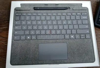 MICROSOFT SURFACE PRO KEYBOARD WITH SLIM PEN 2 (COPILOT KEY) (8X6-00228) PLATINUM