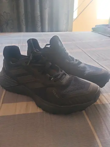 Adidas men shoe Black